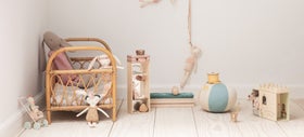 Hoe verf je een muur in de babykamer?