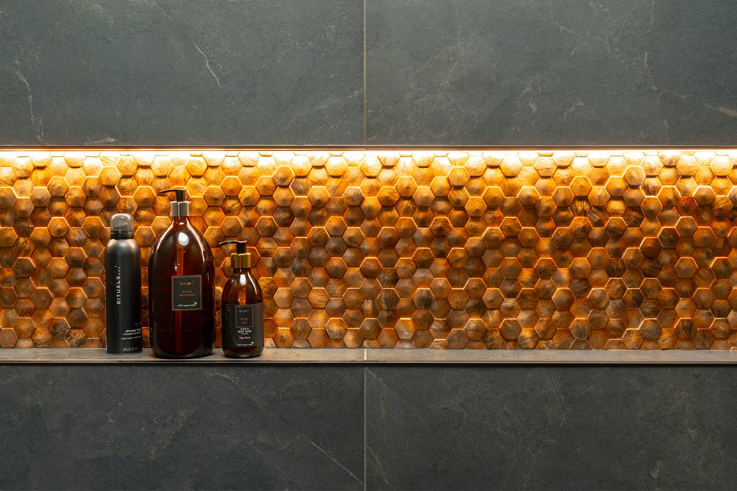 Badkamertegels Badkamertegels bij Nijhof