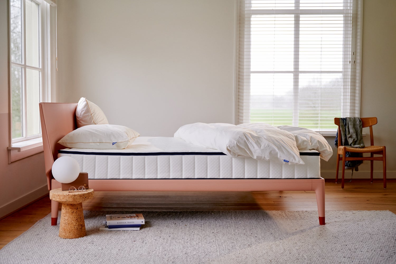 Essential bed van Auping bij Nijhof