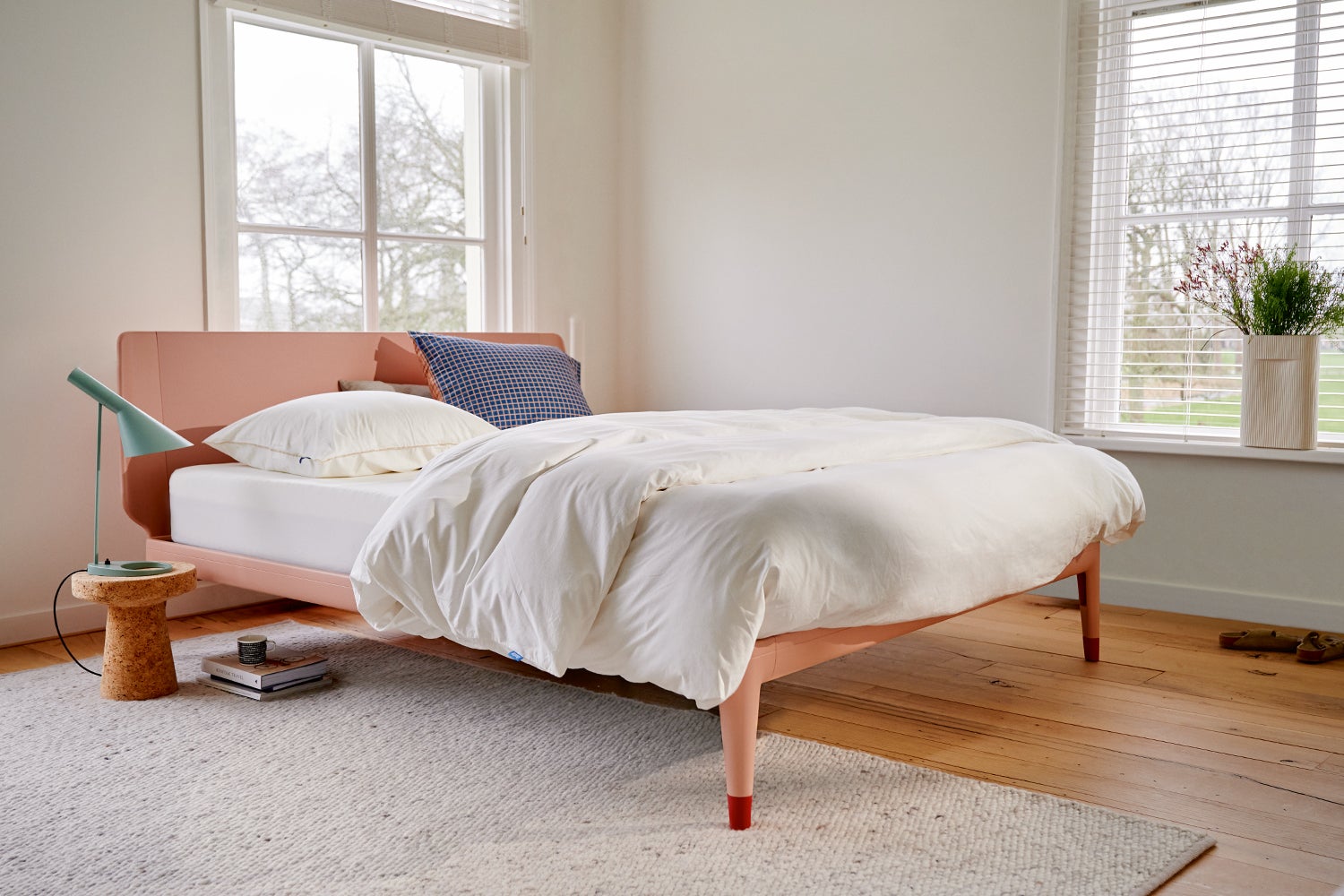 Essential bed van Auping bij Nijhof