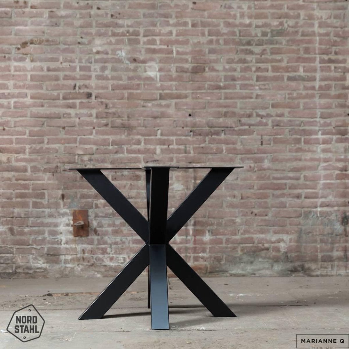 Tafelpoot - Double X Leg staal - Zwart