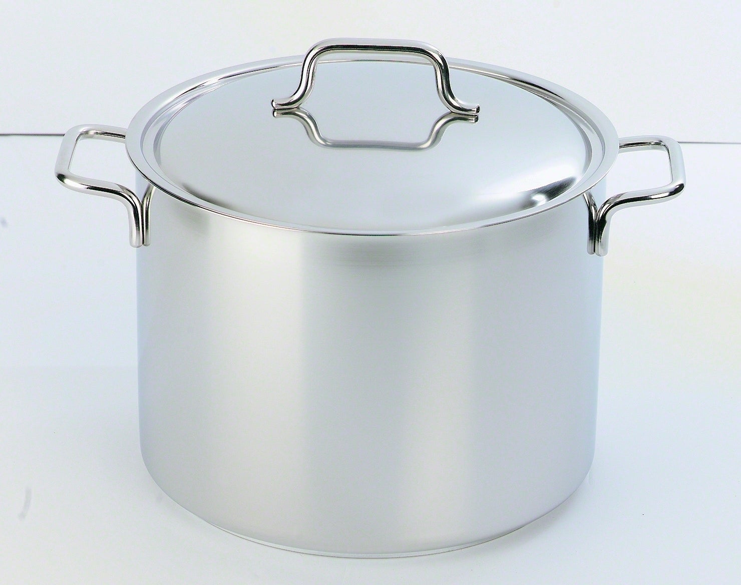 Soeppan - Apollo 7 met deksel 24 cm 8L - RVS